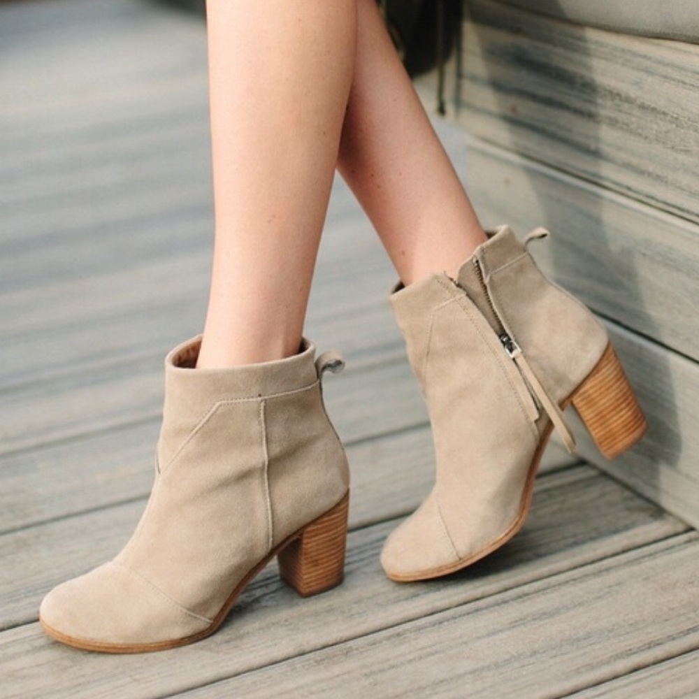Toma Lunata bootie